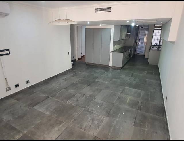 2 BEDROOM APARTMENT FOR SALE IN UMHLANGA RIDGE